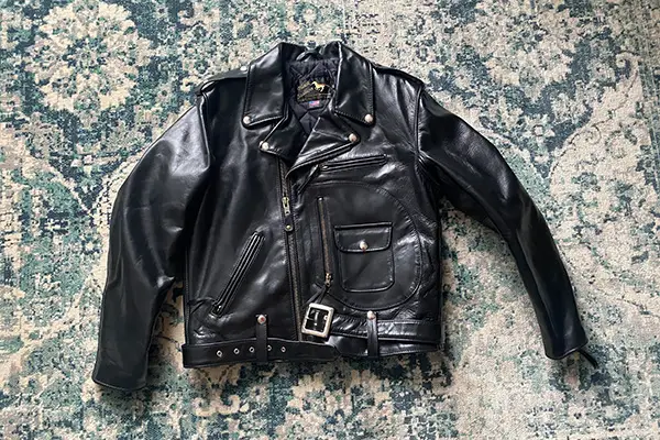 How To Pack And Ship A Leather Jacket (With Pictures) - Fulfilled Merchant